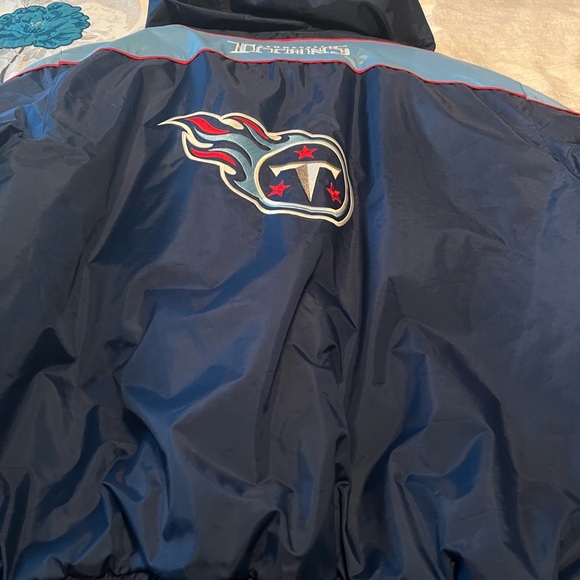 Thick men’s Tennessee Titans Jacket - Picture 2 of 2